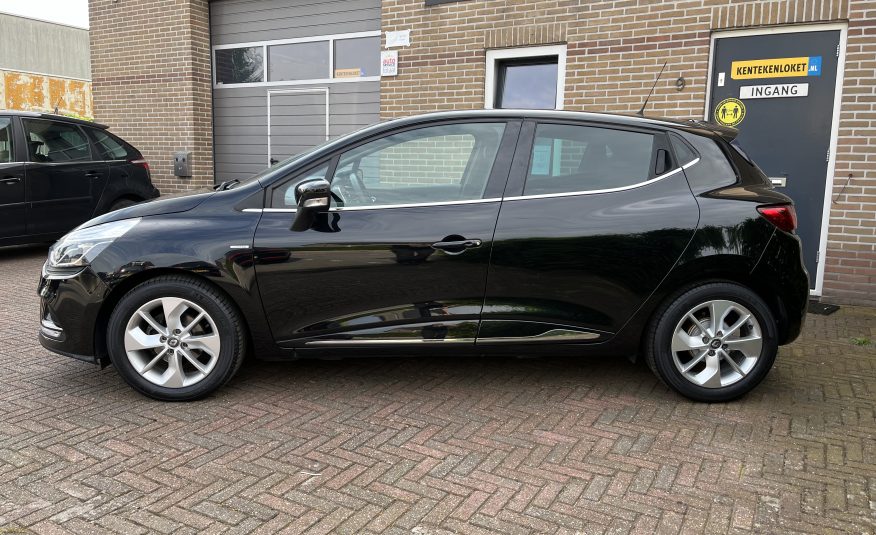 Renault Clio 0.9 TCE 5-Deurs Limited •Airconditioning / Navigatie / Parkeersensoren / LM-Velgen / Isofix / Winterbandenset• 1e Eigenaar & ZEER NETTE AUTO