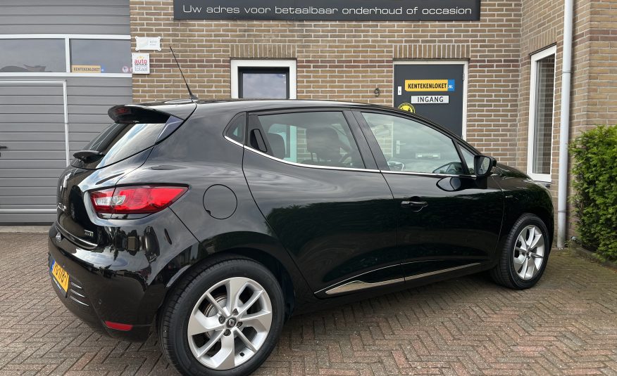 Renault Clio 0.9 TCE 5-Deurs Limited •Airconditioning / Navigatie / Parkeersensoren / LM-Velgen / Isofix / Winterbandenset• 1e Eigenaar & ZEER NETTE AUTO