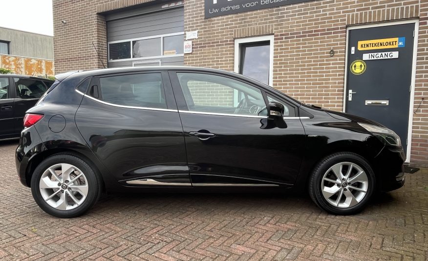 Renault Clio 0.9 TCE 5-Deurs Limited •Airconditioning / Navigatie / Parkeersensoren / LM-Velgen / Isofix / Winterbandenset• 1e Eigenaar & ZEER NETTE AUTO