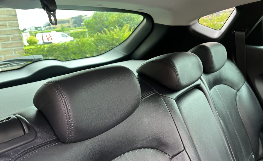 Hyundai ix35 2.0 i-Catcher AUTOMAAT •Lederen Bekleding / Panoramadak / All Season Banden / Trekhaak• NIEUWE MOTOR INCL. GARANTIE