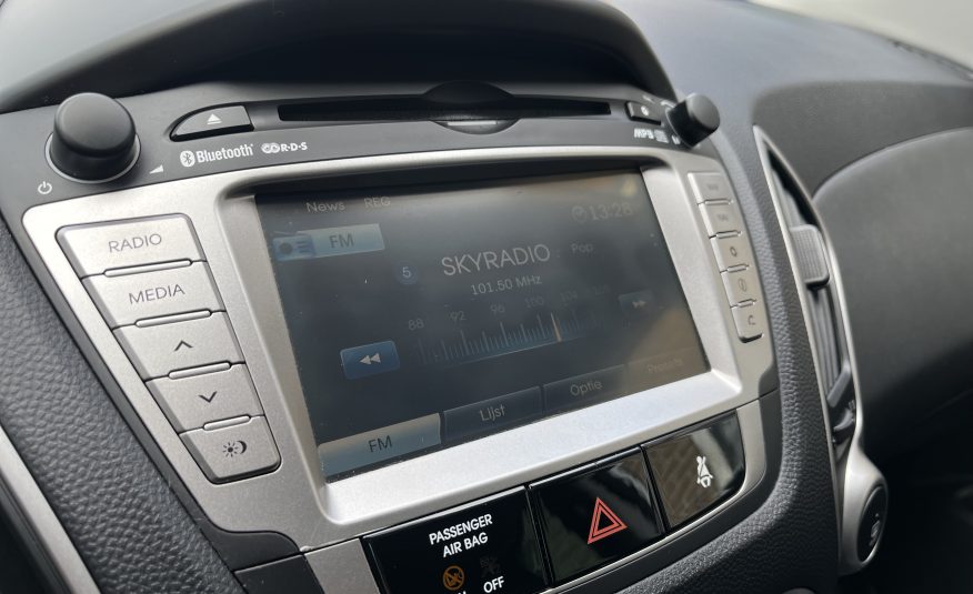 Hyundai ix35 2.0 i-Catcher AUTOMAAT •Lederen Bekleding / Panoramadak / All Season Banden / Trekhaak• NIEUWE MOTOR INCL. GARANTIE
