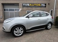 Hyundai ix35 2.0 i-Catcher AUTOMAAT •Lederen Bekleding / Panoramadak / All Season Banden / Trekhaak• NIEUWE MOTOR INCL. GARANTIE