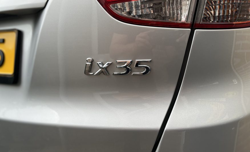 Hyundai ix35 2.0 i-Catcher AUTOMAAT •Lederen Bekleding / Panoramadak / All Season Banden / Trekhaak• NIEUWE MOTOR INCL. GARANTIE