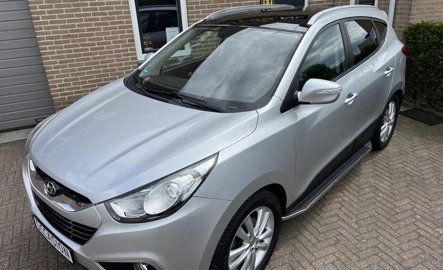 Hyundai ix35 2.0 i-Catcher AUTOMAAT •Lederen Bekleding / Panoramadak / All Season Banden / Trekhaak• NIEUWE MOTOR INCL. GARANTIE