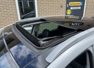 Hyundai ix35 2.0 i-Catcher AUTOMAAT •Lederen Bekleding / Panoramadak / All Season Banden / Trekhaak• NIEUWE MOTOR INCL. GARANTIE