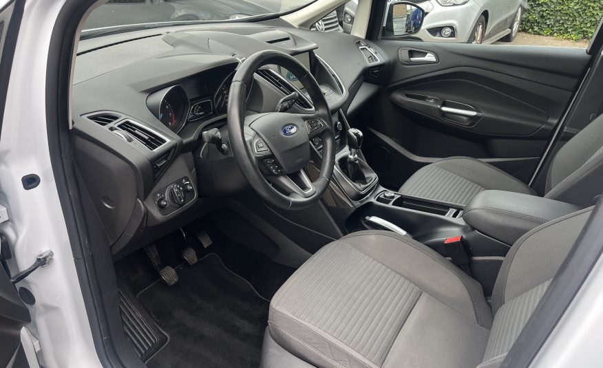 Ford C-Max 1.0 Ecoboost Titanium •Automatische Airconditioning / Lichtmetalen Velgen / Parkeersensoren V+A / Navigatie / Trekhaak• 2e Eigenaar INCLUSIEF NIEUWE DISTRIBUTIERIEM