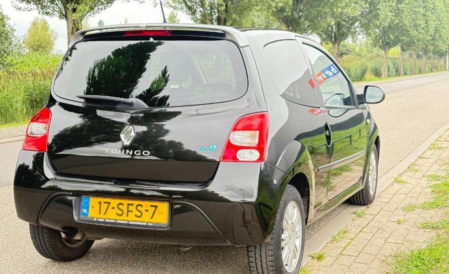Renault Twingo 1.2 16v Collection •Airconditioning / All Season Banden / Lichtmetalen Velgen / Achterspoiler• + NIEUWE APK