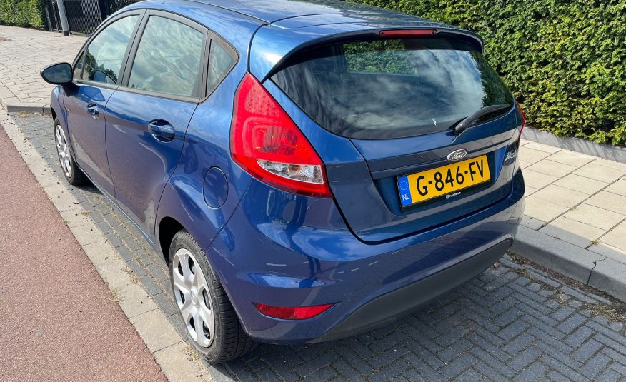 Ford Fiesta 1.25i Trend 5-Deurs •Airconditioning / All Season Banden / Radio CD• NIEUWE APK 09-2026!
