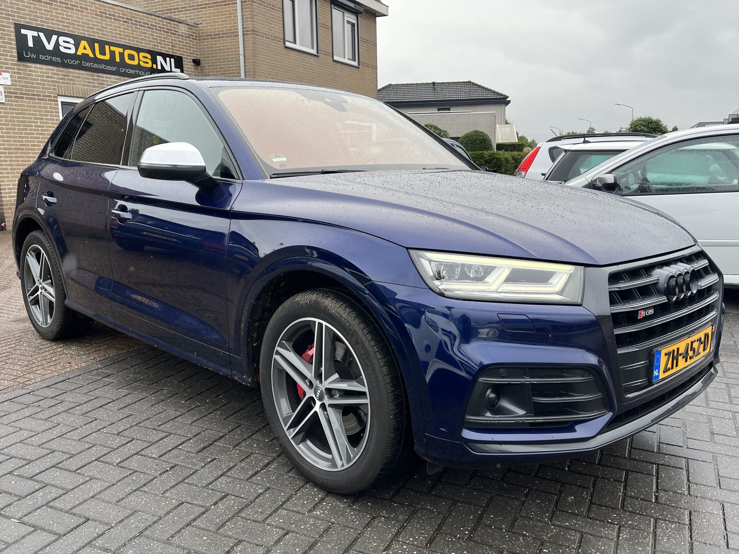 Audi SQ5 3.0 TFSI Quattro V6T S-Line 354PK •Automatische Airconditioning / Luchtvering / Alarminstallatie / 20” Lichtmetalen Velgen / Ambient Light / Trekhaak / Half Lederen Interieur & Alcantara / Navigatiesysteem / Audio Upgrade•