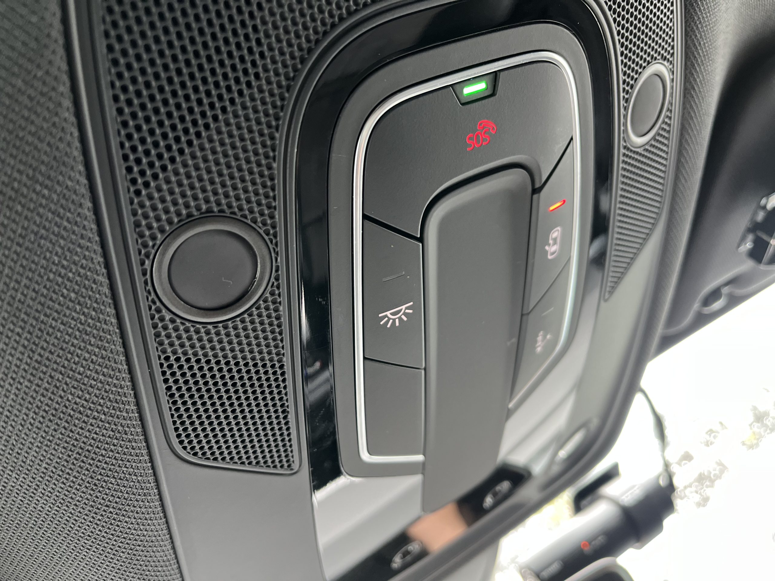 Audi SQ5 3.0 TFSI Quattro V6T S-Line 354PK •Automatische Airconditioning / Luchtvering / Alarminstallatie / 20” Lichtmetalen Velgen / Ambient Light / Trekhaak / Half Lederen Interieur & Alcantara / Navigatiesysteem / Audio Upgrade•