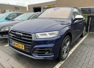 Audi SQ5 3.0 TFSI Quattro V6T S-Line 354PK •Automatische Airconditioning / Luchtvering / Alarminstallatie / 20” Lichtmetalen Velgen / Ambient Light / Trekhaak / Half Lederen Interieur & Alcantara / Navigatiesysteem / Audio Upgrade•